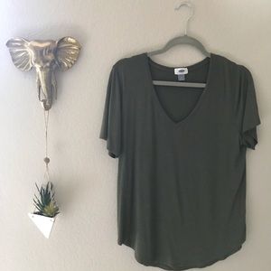 Old Navy tee